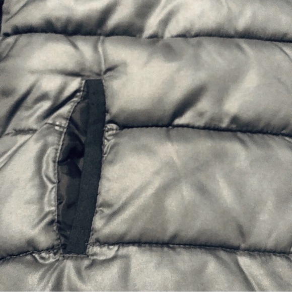 Old Navy Hooded Winter Puffer Coat Full Zip Size S (6/7) Grey/Black - Picture 3 of 7